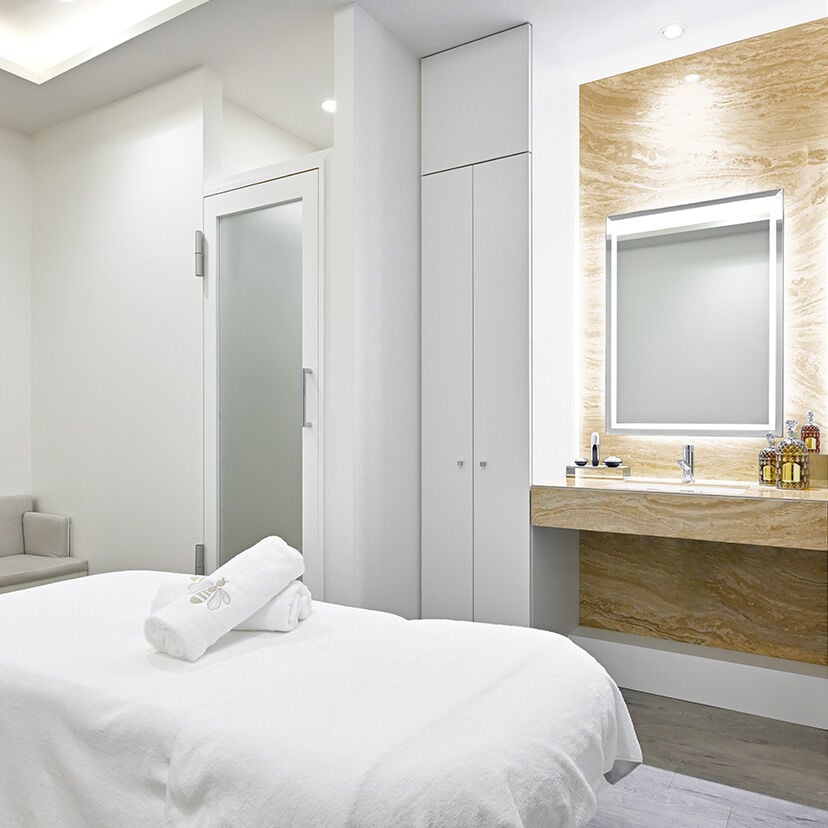 صالون تجميل جيرلان، فندق تشينزانسو، طوكيو