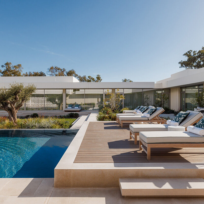 جيرلان سبا في ون آند أونلي إيستيزس، أثينا