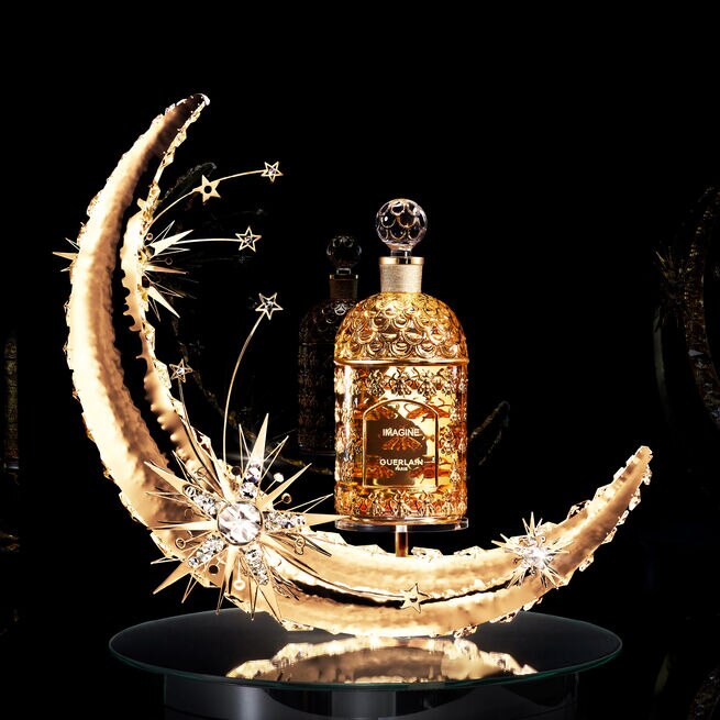 THE BEE BOTTLE BY G&Eacute;RALDINE GONZALEZ