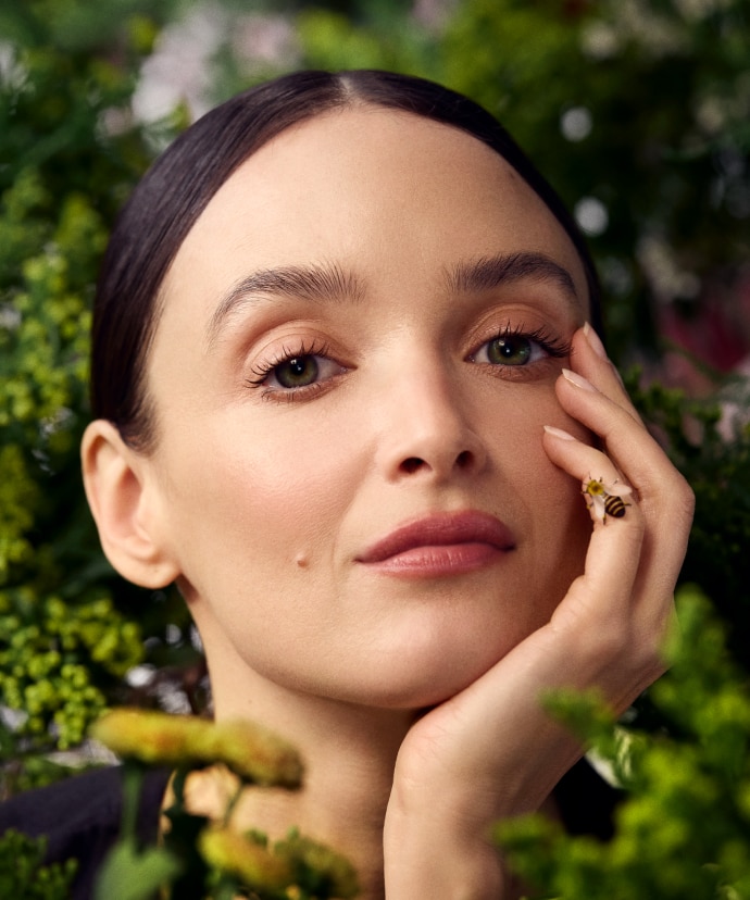 Charlotte Le Bon, Bee Ambassador